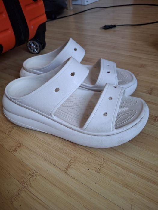 PAPUCI Crocs 37 albi