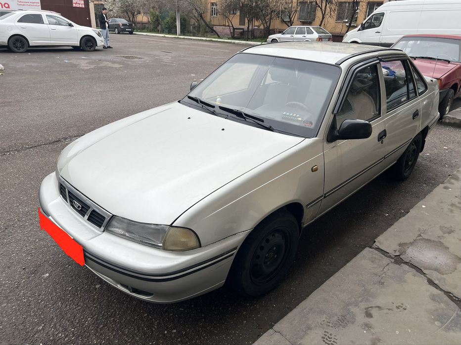 Проется машина Нексия