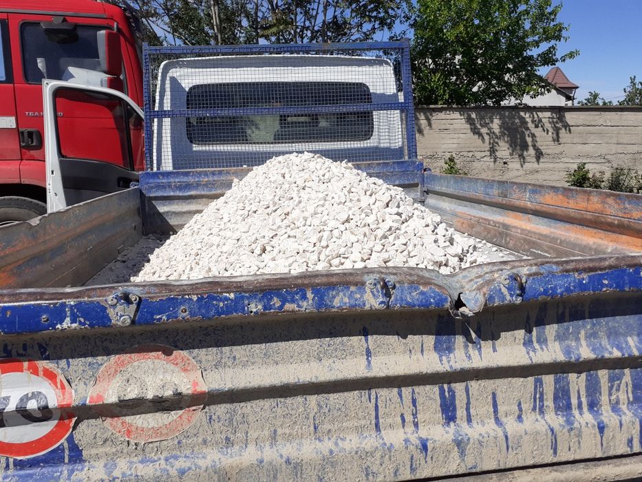 Piatra sparta concasata granit albastru cenușiu garduri alei decor