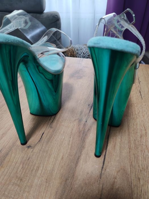 Tocuri cu platforma 20 cm Noi