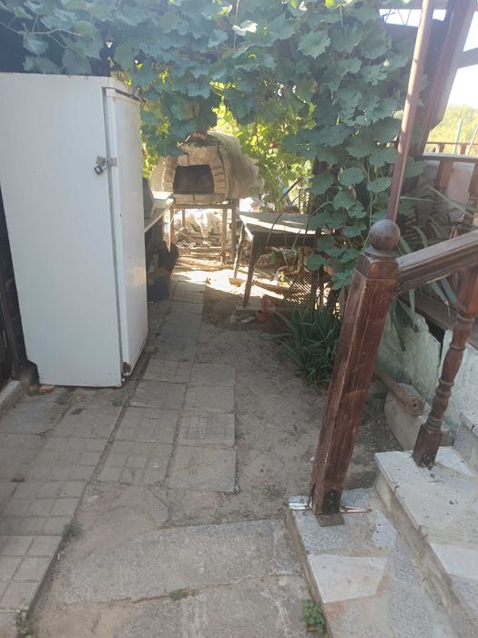 Отдава ресторант под наем