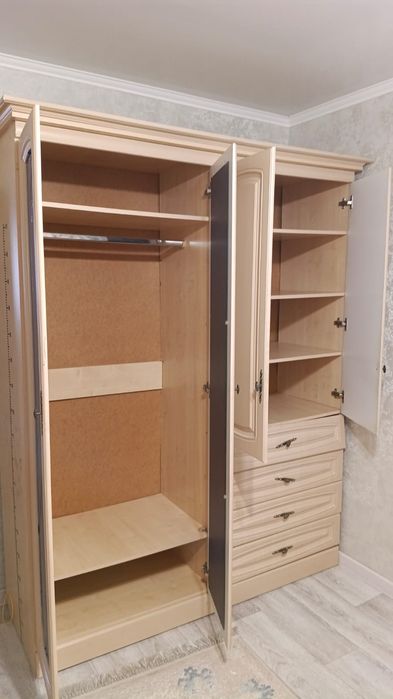 Продам шкаф в хорошем состоянии