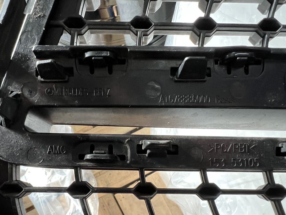 Оригинална предна решетка за Mercedes GLE W167