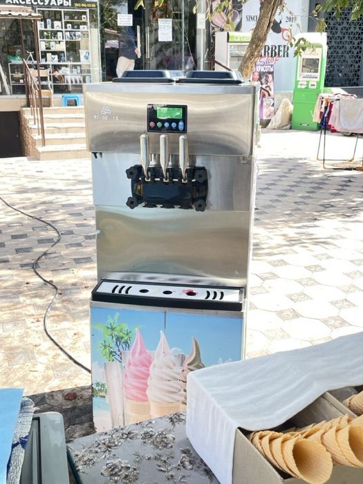 Продаётся фризер для мороженого