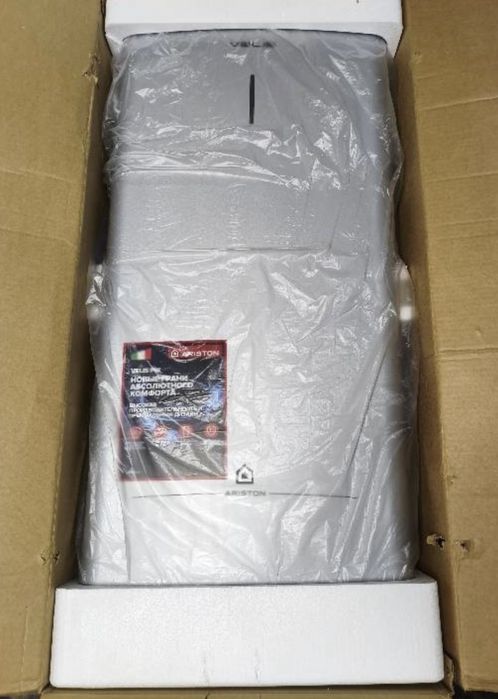 Продам бойлер Ariston