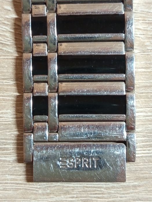 Часовник "Esprit"