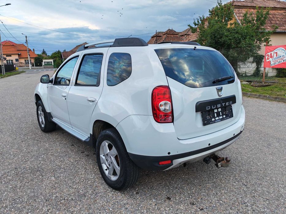 Dacia Duster 1.6 benzină, 105 CP, Climă, Euro 5