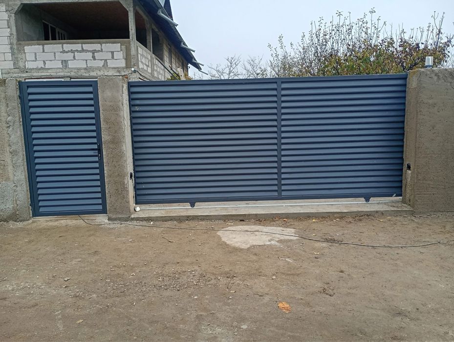 Construim garduri și porți