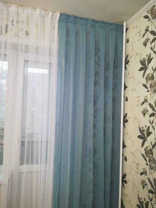 продам шторы в хорошем состаяние