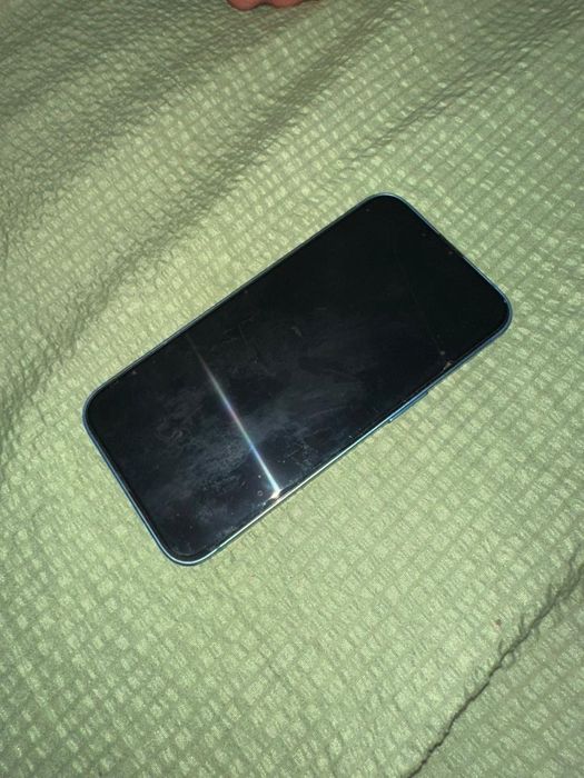 Айфон 13 в идеальном состоянии