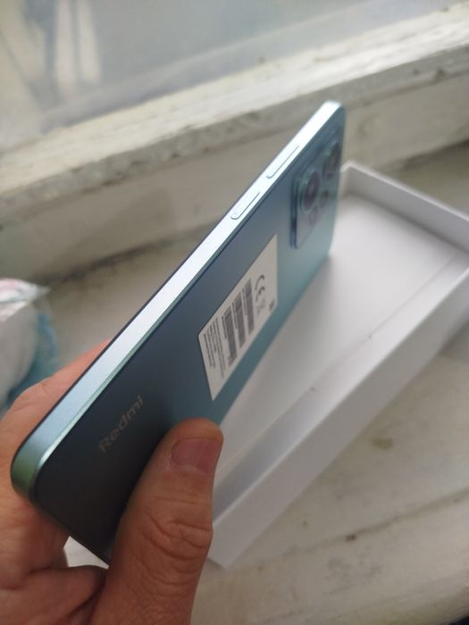 Redmi note 12 4+4/128 hotira, ideal