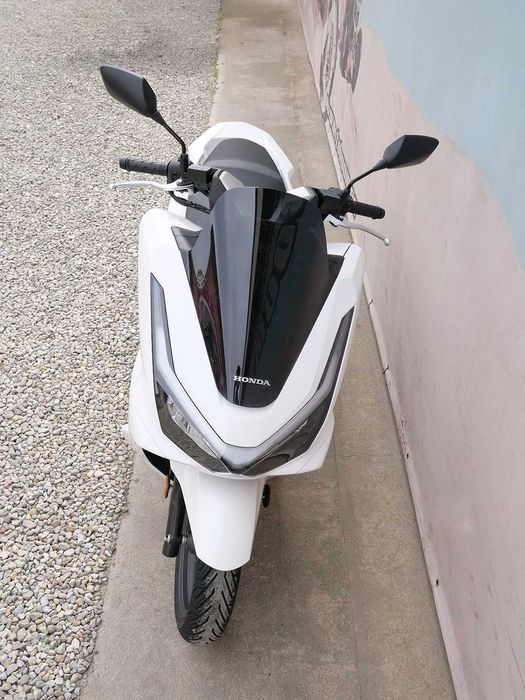 Scuter Honda PCX 125 DX ABS 2025 | Rate | Leasing