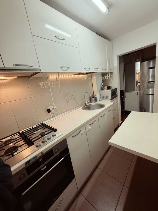 Vanzare apartament 2 camere mobilat utilat Brancoveanu-Huedinn