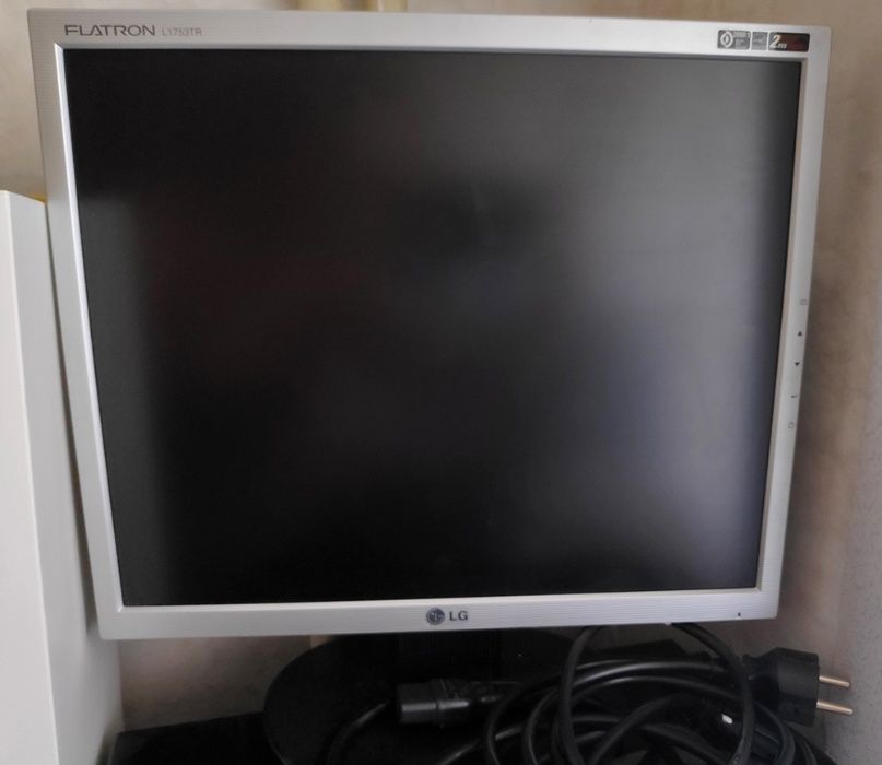 Lcd monitor lg Flatron L1753tr