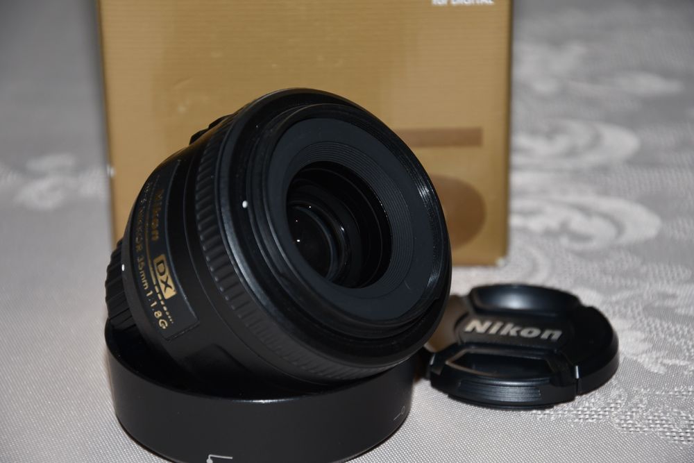 AF-S  NIKON 35mm F/1.8G DX