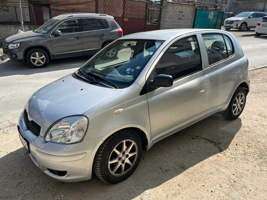 Продавам Toyota  Yaris