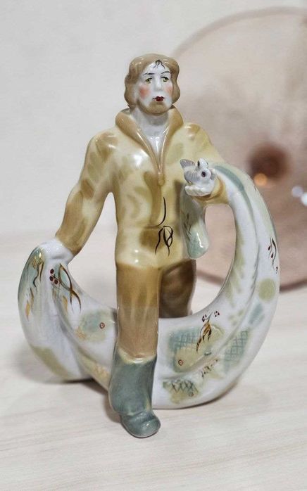 Статуэтка. Рыбак с неводом. ЗКХ 1970 е.