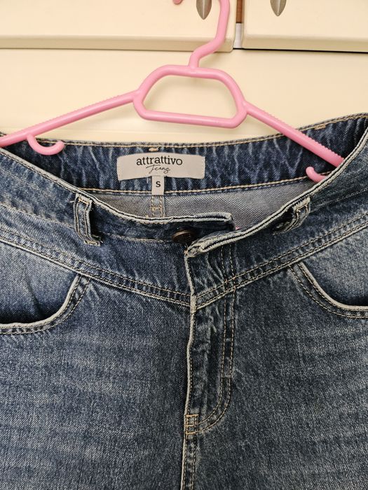 Дънки mom на марката Attrattivo