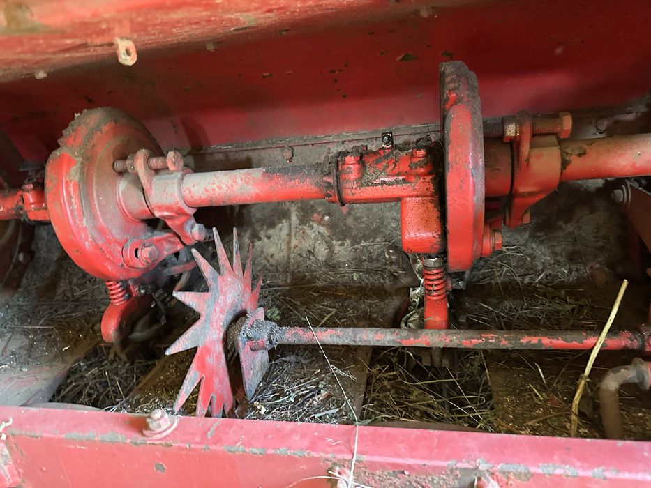 Balotiera Bautz baloti patrati