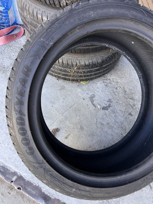 2 anvelope iarna 225/45/18 , GoodYear , RunFlat , 5.7 mm