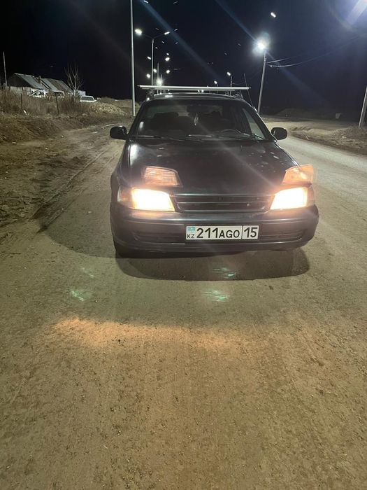 продается Машина toyota carina e 1995
