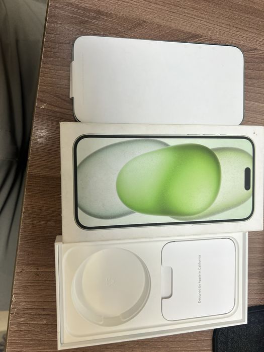Продам Iphone 15 plus 256 gb