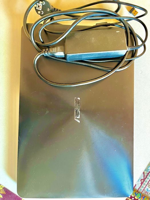 Ноутбук Asus x555l