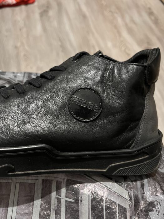 Pantofi din piele naturala