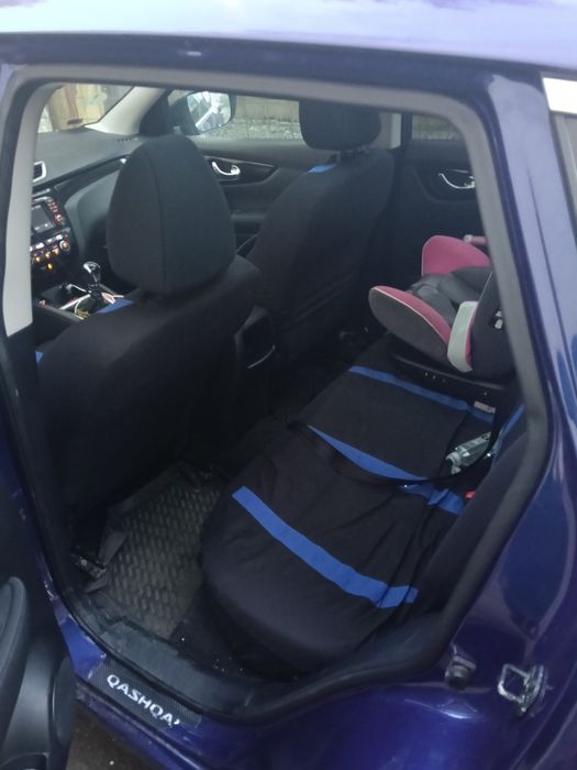 Vand sau schimb  Nissan Qashqai j11