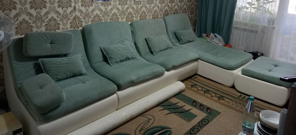Продам диван в нормальном состоянии
