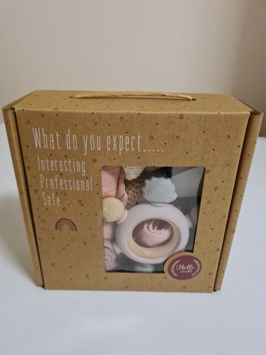 Set Cadou Premium din 6 piese pentru bebe-zornaitoare iepure