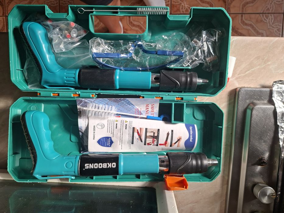 Pistol impuscat cuie in beton sau fier