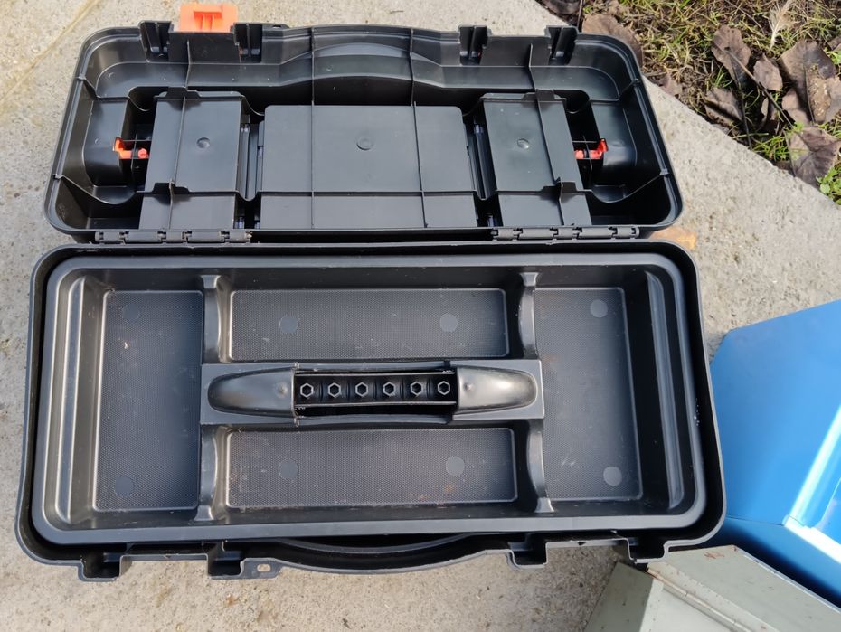 Cutii, truse, cutii depozitare, metal sau plastic