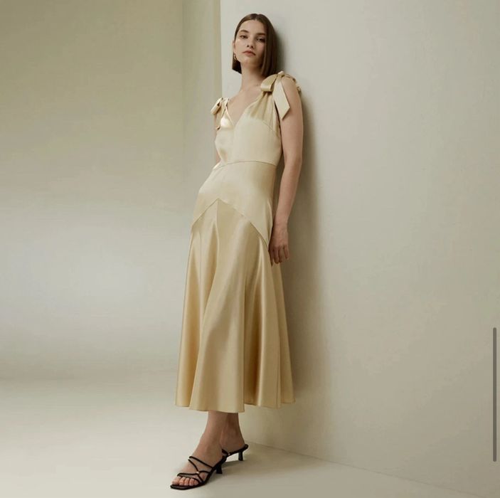 Rochie aurie LilySilk matase naturala
