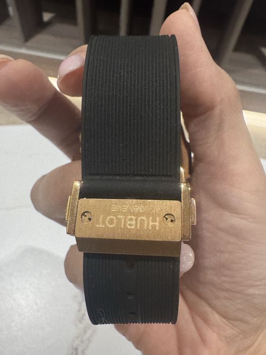 Нов Часовник HUBLOT