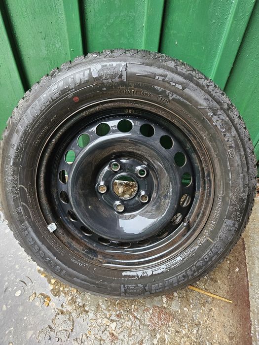 4 jante de tablă wvagen și o pereche de Lanțuri Noi Gratis.