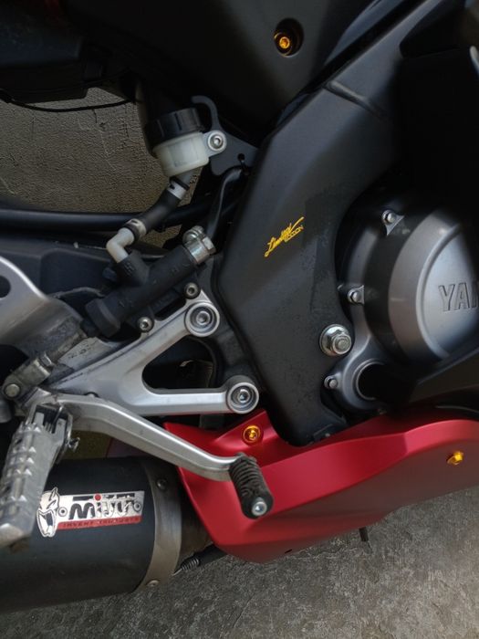 Vând yamaha yzf r125 ABS 2016 RED SATIN