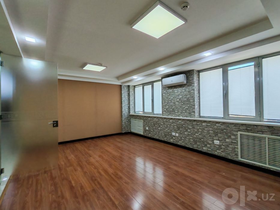 Сдаётся офис 150 м2, 4 кабинета - Госпитальный рынок