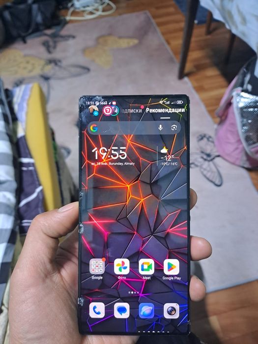 Продам телефон...