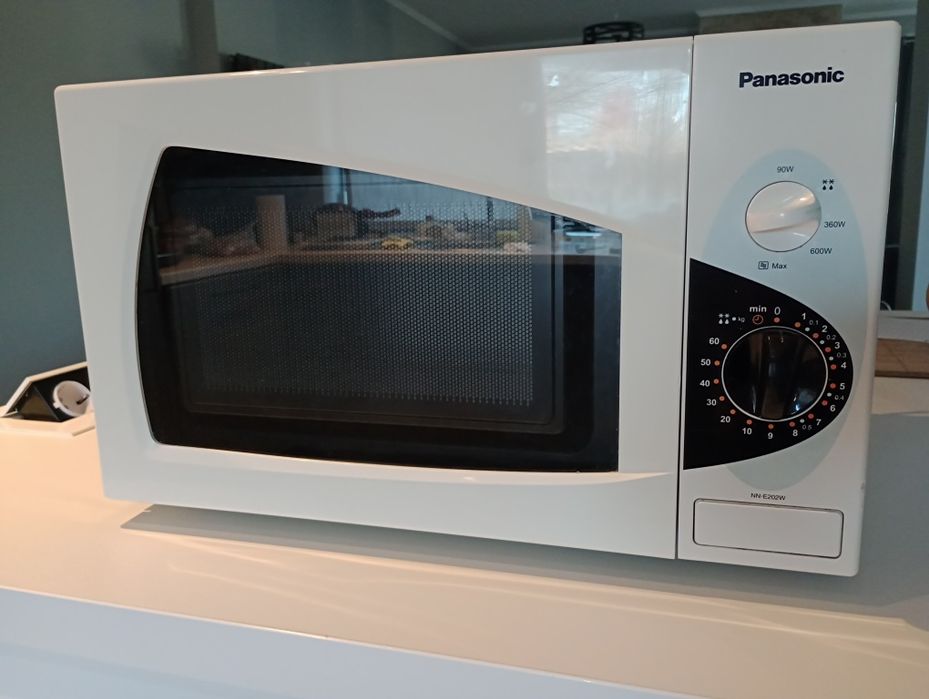 Cuptor cu microunde Panasonic - predare personala