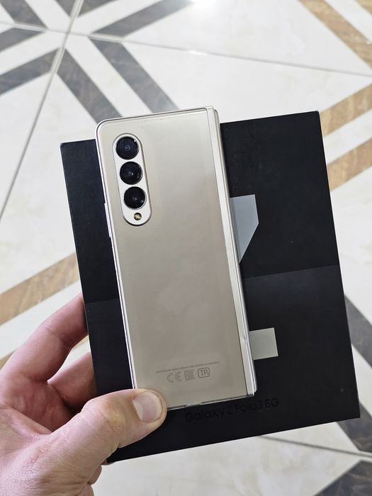 Samsung  Z fold 3 5g