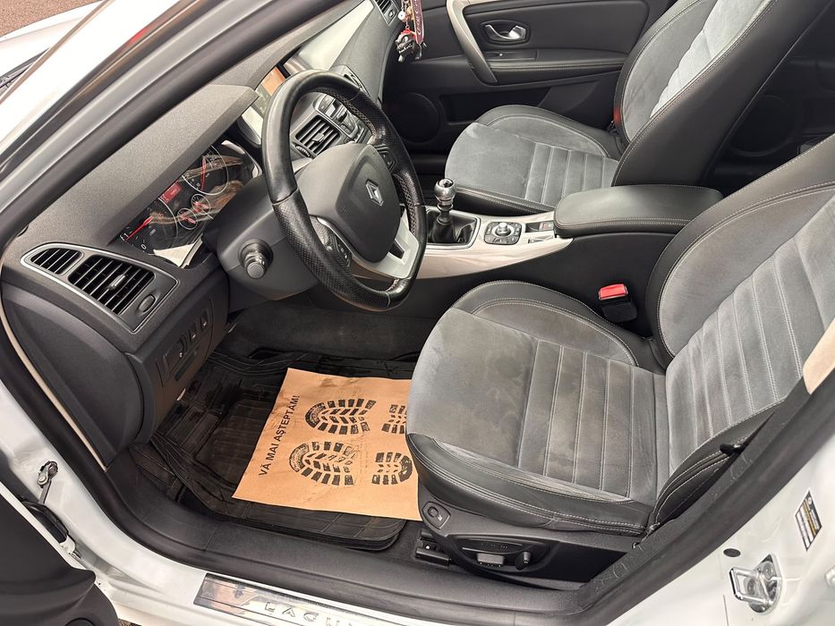 Renault Laguna III GT 4CONTROL/Panoramic/Bose/Bi-Xenon /ALB PERLAT