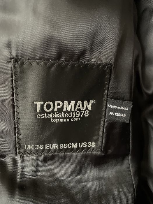 Продам классический костюм