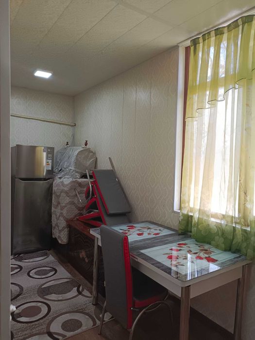 3 хонали уй сотилади 9 бозор ёнида