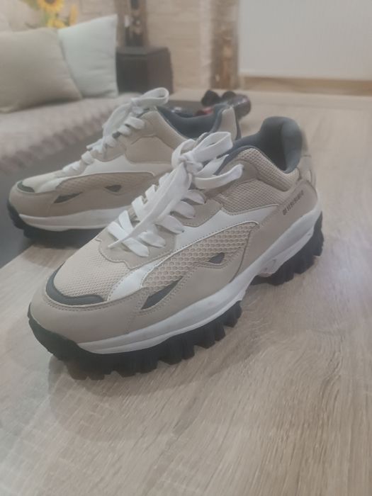 Мъжки маратонки Bershka