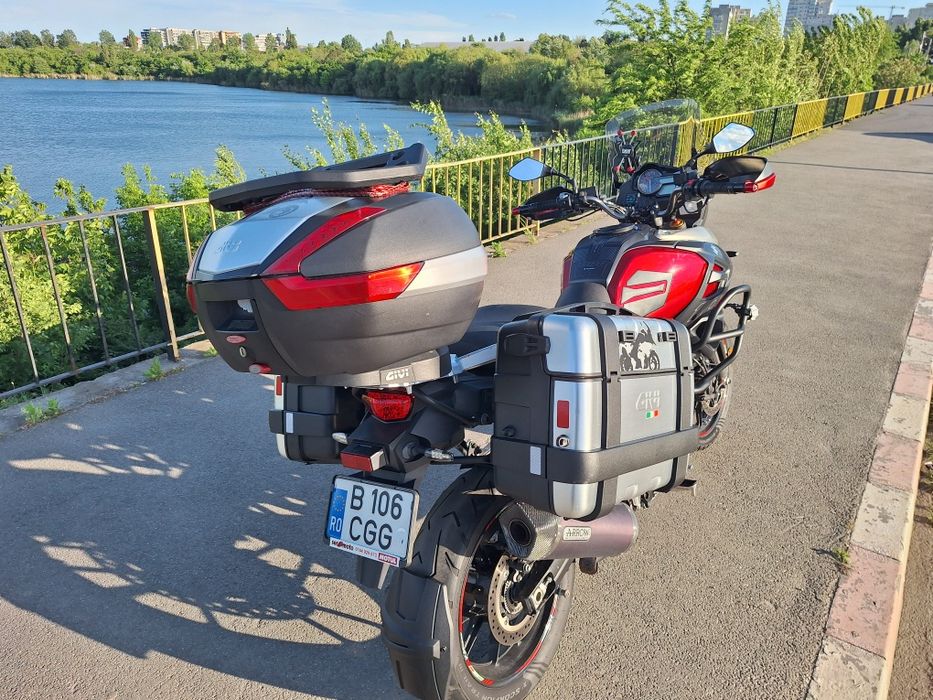 Suzuki Vstrom 1000