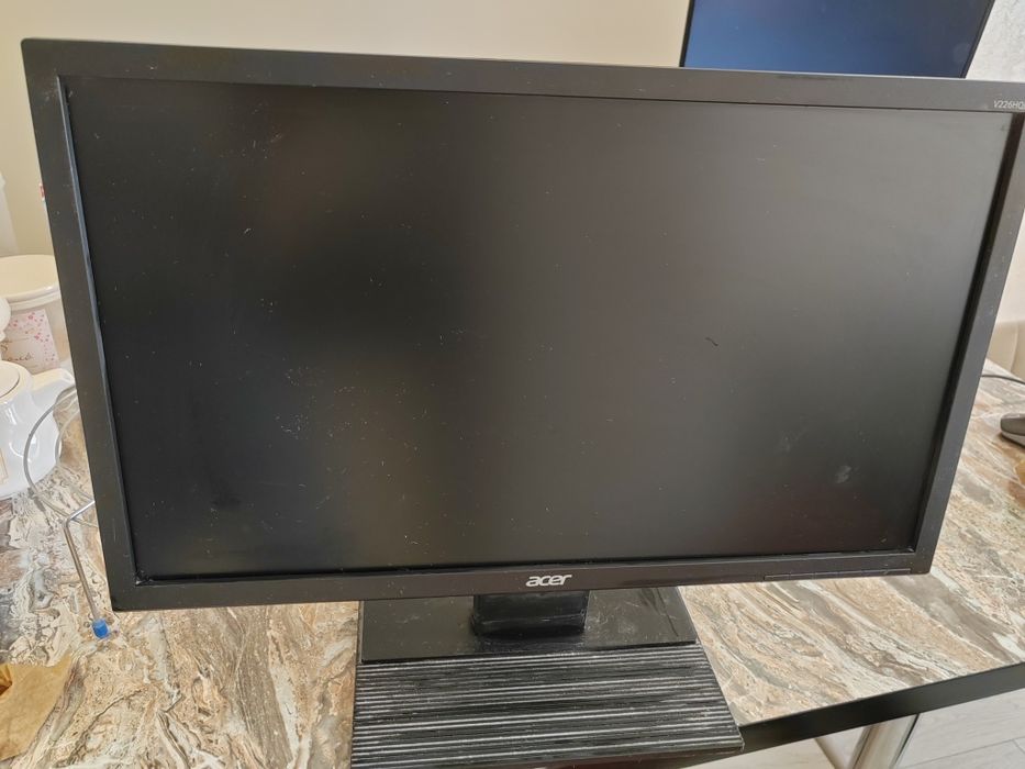 Монитор продаётся