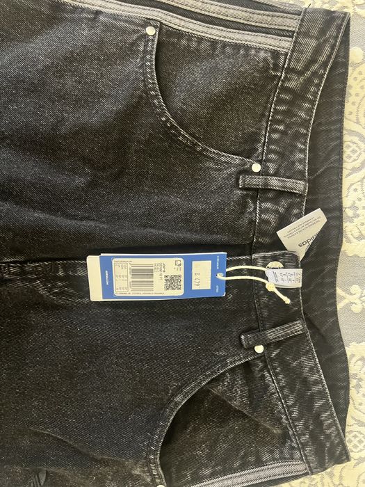 джинсы adidas, не ношенные