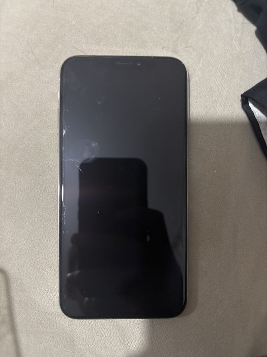iPhone xs б/у белый