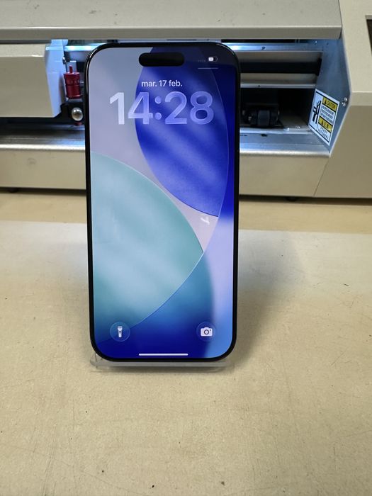 Iphone 16 pro / 128 gb / 94% baterie / garantie